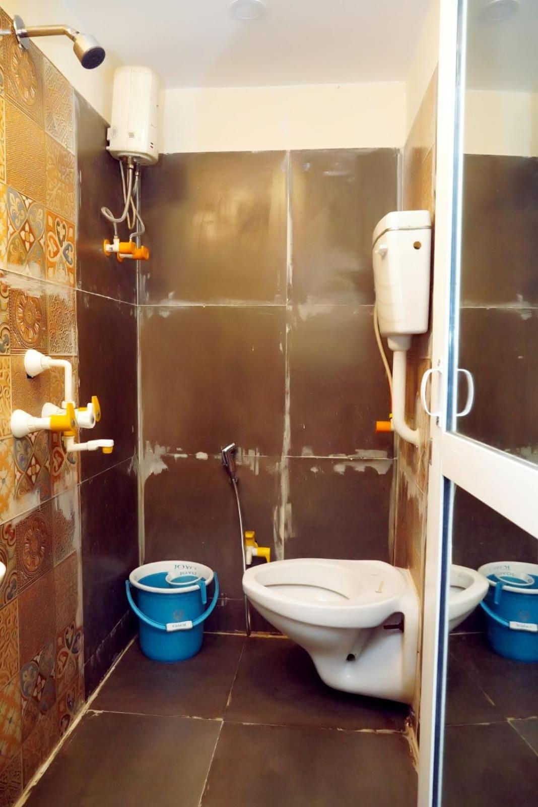 Hotel Golden Plaza Vashi Kültér fotó